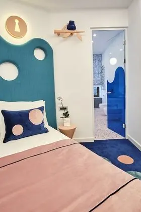 Exclusive Tek Büyük Yataklı Oda