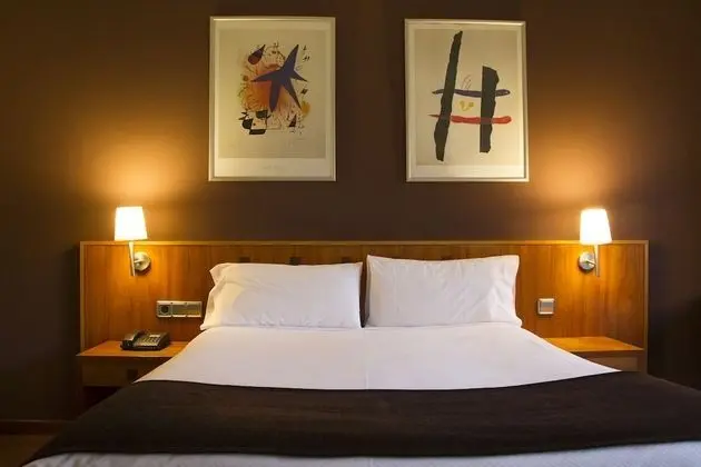 Classic Büyük Yataklı Tek Kişilik Oda