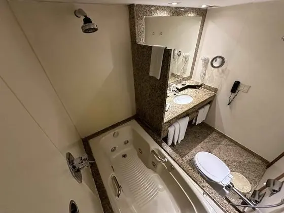 Deluxe Üç Kişilik Oda