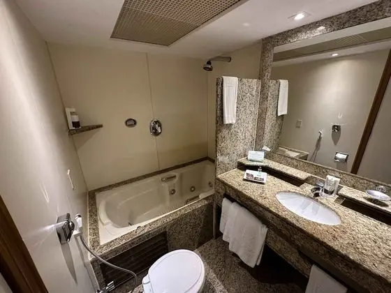 Deluxe Üç Kişilik Oda