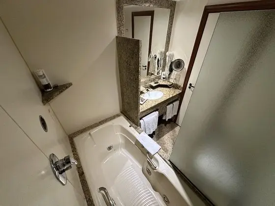 Premium Üç Kişilik Oda
