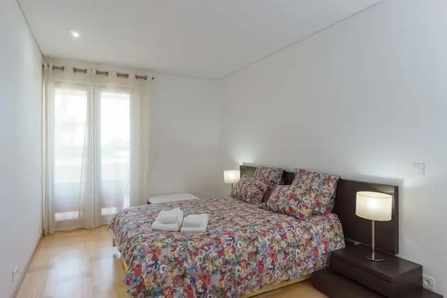 Apart Daire, 2 Yatak Odası, Teras, Havuz Manzaralı