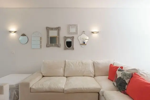 Apart Daire, 2 Yatak Odası, Teras, Havuz Manzaralı