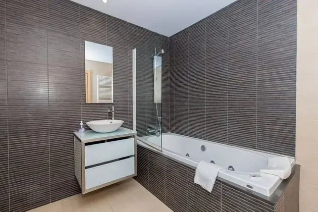 Apart Daire, 2 Yatak Odası, Balkon