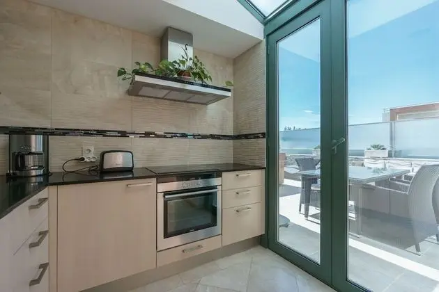 Exclusive Çatı Katı Süiti (Penthouse), 3 Yatak Odası, Sıcak Su Havuzu, Marina Manzaralı