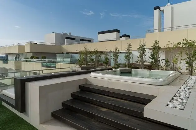 Deluxe Çatı Katı Süiti (Penthouse), 3 Yatak Odası, Sıcak Su Havuzu, Okyanus Manzaralı