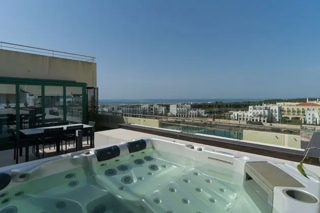 Deluxe Çatı Katı Süiti (Penthouse), 3 Yatak Odası, Sıcak Su Havuzu, Okyanus Manzaralı