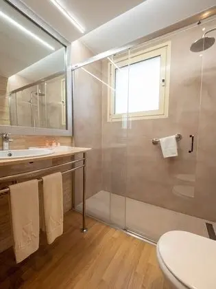 Üç Kişilik Oda (2 Adults and 1 Child)