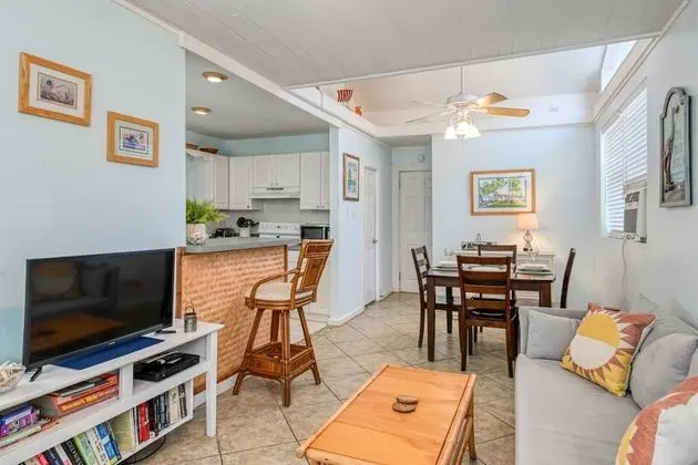 Apart Daire (Vilano Cottage Unit B)