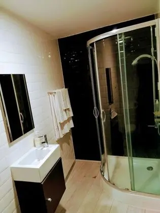 Standard Tek Büyük Yataklı Oda (Artesanato)