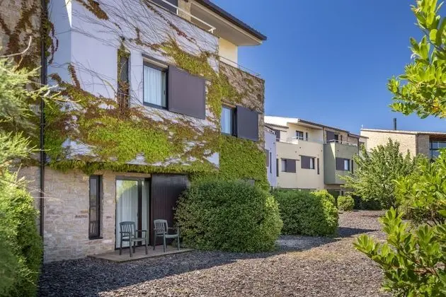 Comfort Tek Büyük Yataklı Oda, Teras, Bahçeli