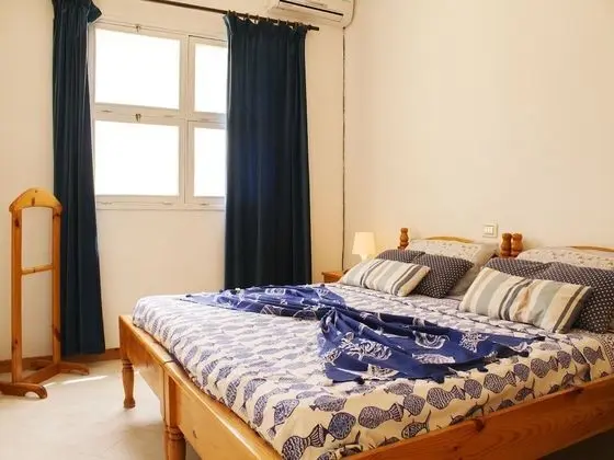 Panoramic Tek Büyük Yataklı Oda, Kısmi Deniz Manzarası, Okyanusa Sıfır
