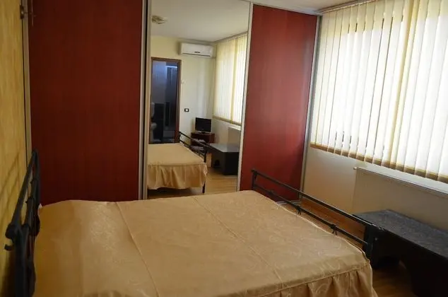 Design Oda, 1 Büyük (Queen) Boy Yatak