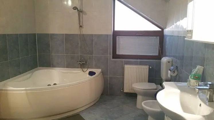 Design Oda, 1 Büyük (Queen) Boy Yatak