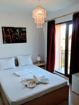 Tek Büyük Yataklı Oda, Balkon
