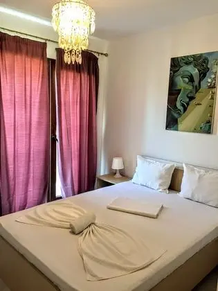 Tek Büyük Yataklı Oda, Balkon