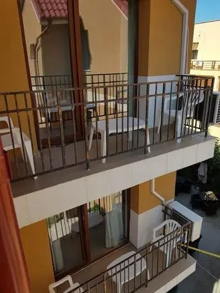 Tek Büyük Yataklı Oda, Balkon