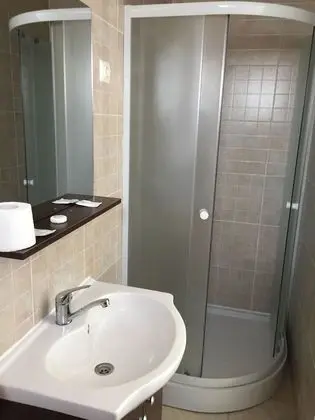 Tek Büyük Yataklı Oda, Balkon