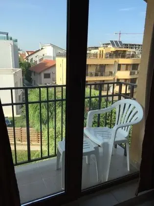 Tek Büyük Yataklı Oda, Balkon