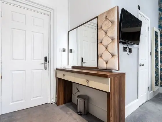 Comfort Dört Kişilik Oda, Özel Banyo