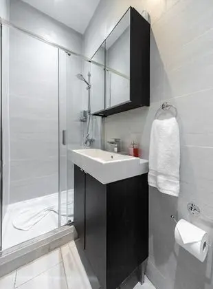 Comfort Dört Kişilik Oda, Özel Banyo