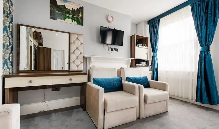Comfort Dört Kişilik Oda, Özel Banyo