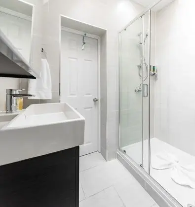 Comfort Dört Kişilik Oda, Özel Banyo