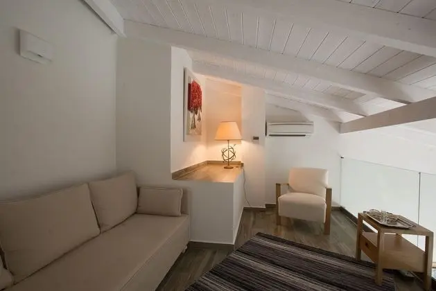 Grand Stüdyo (Athina)