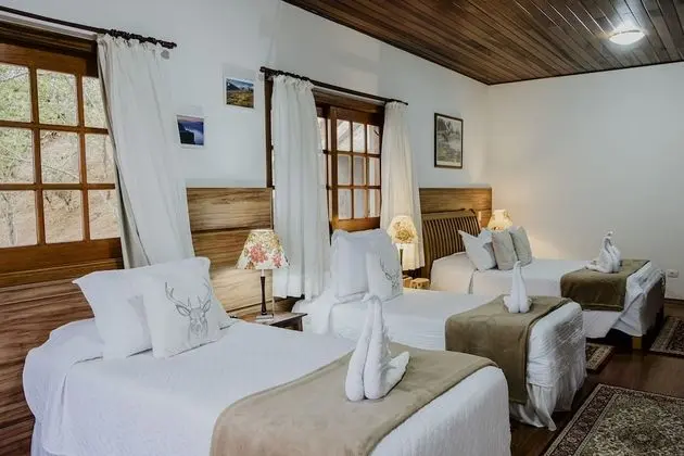 Family Dört Kişilik Oda, Birden Çok Yatak, Dağ Manzaralı