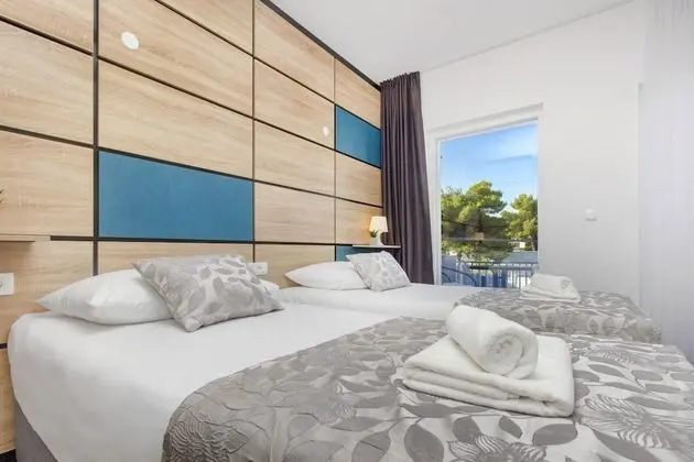 Superior Tek Büyük veya İki Ayrı Yataklı Oda