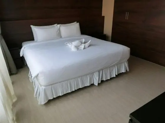 Villa Three Bedrooms Two Bathrooms