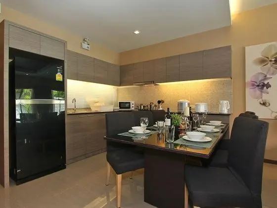 Villa Three Bedrooms Two Bathrooms