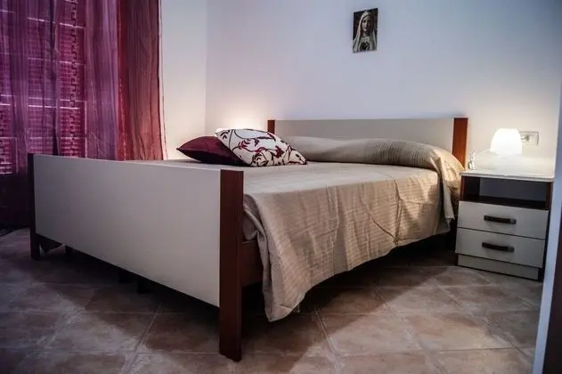 Ev (Villa Barbara)