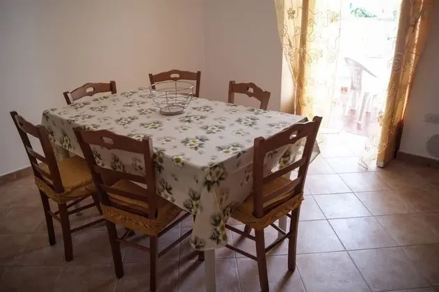 Ev (Villa Barbara)