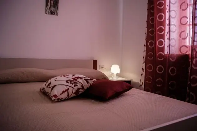 Ev (Villa Silvana)
