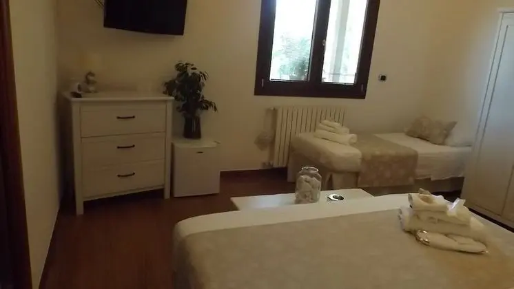 Üç Kişilik Oda, Bahçe Manzaralı