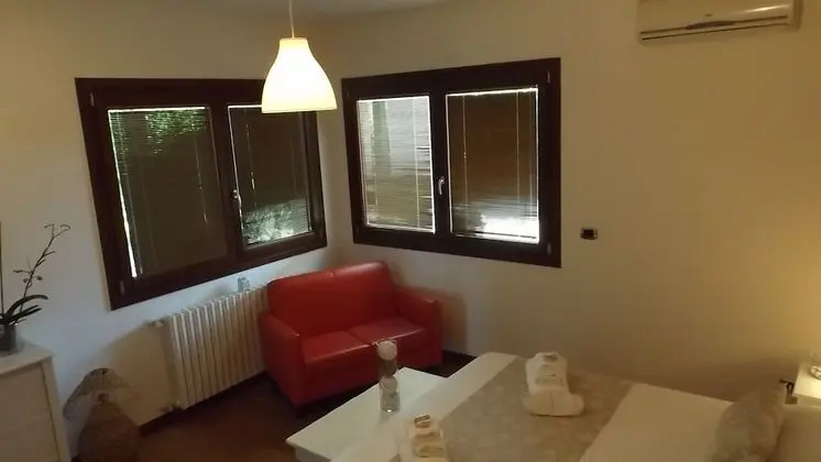 Üç Kişilik Oda, Bahçe Manzaralı