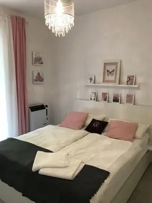 Villa, 2 Yatak Odası, Göl Manzaralı, Bahçeli