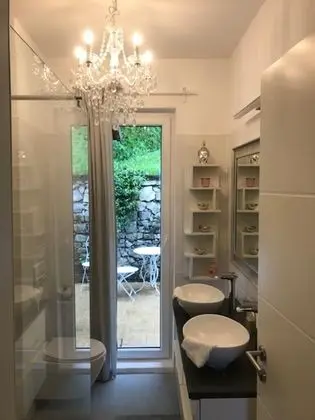 Villa, 2 Yatak Odası, Göl Manzaralı, Bahçeli