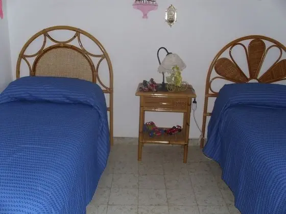 Basic Tek Büyük veya İki Ayrı Yataklı Oda, 2 Tek Kişilik Yatak, Sigara İçilmez