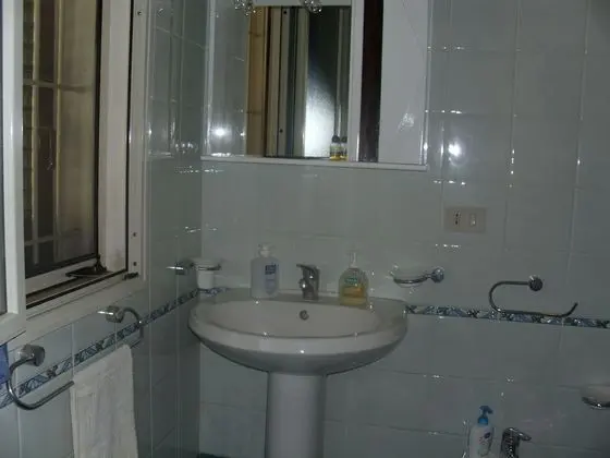 Basic Tek Büyük veya İki Ayrı Yataklı Oda, 2 Tek Kişilik Yatak, Sigara İçilmez