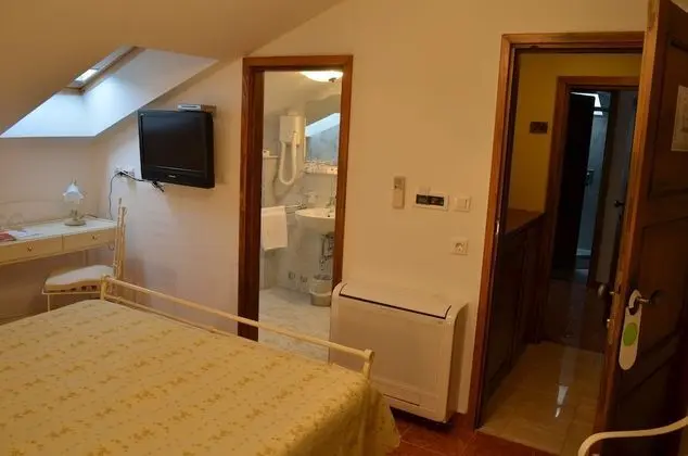 Tek Büyük Yataklı Oda