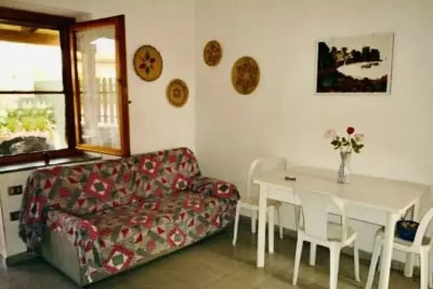 Apart Daire, 2 Yatak Odası, Zemin Kat