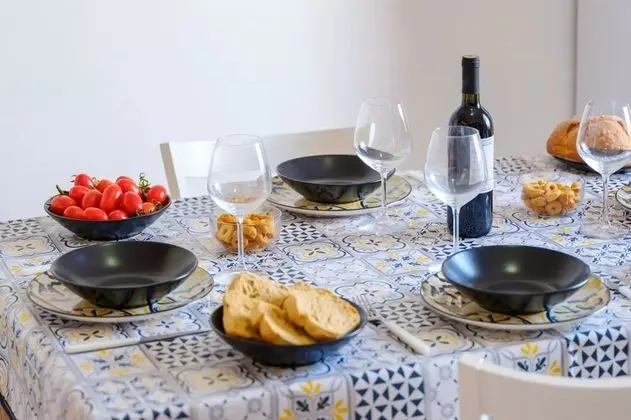 Ev, 2 Yatak Odası, Engellilere Uygun, Sigara İçilebilir