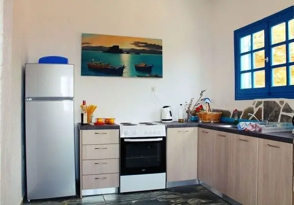 Ev, 1 Çift Kişilik Yatak (Triandros)