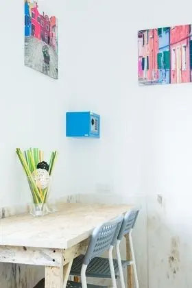 Üç Kişilik Oda, Ortak Banyo, Bahçe Manzaralı