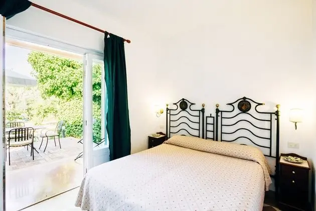 Deluxe Tek Büyük Yataklı Oda, Veranda, Deniz Manzaralı