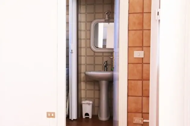 Ev