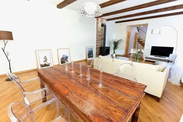 Exclusive 2 Bedrooms Apartment Ligonines St.9