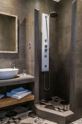 Junior Süit, Bahçe Manzaralı (for 3)